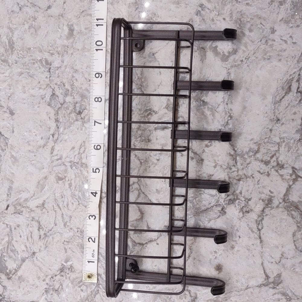 🏠 Metal six hook key holder and basket